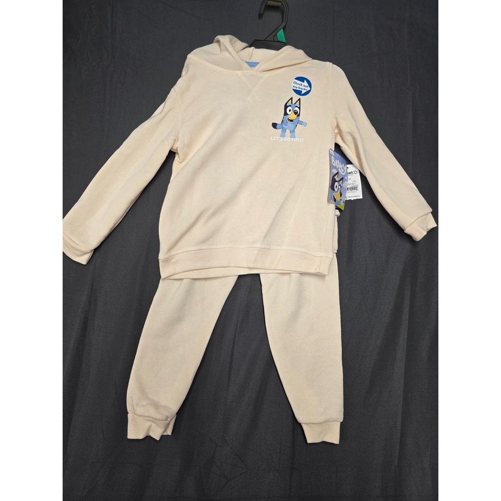 Bluey Kids 2-Piece Fleece Hoodie and Jogger Set Cream Tan Size 5T NWT - Picture 1 of 5